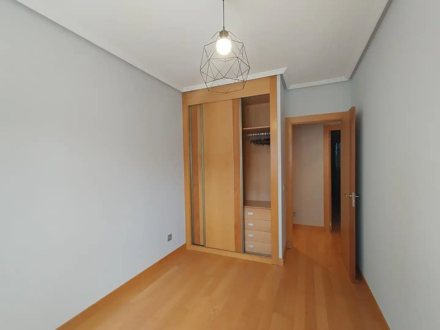 Habitación de Piso de alquiler en Valladolid con Calefacción, Parquet y Amueblado