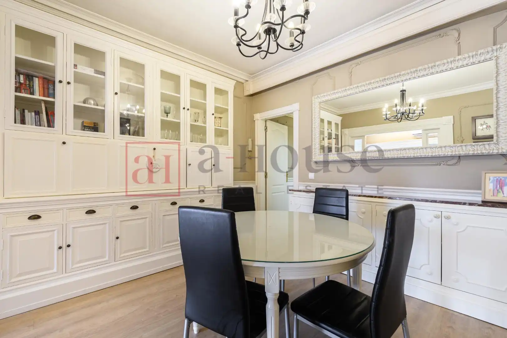 Piso con balcón en venta en Avenida de Josep Tarradellas, imagen 7