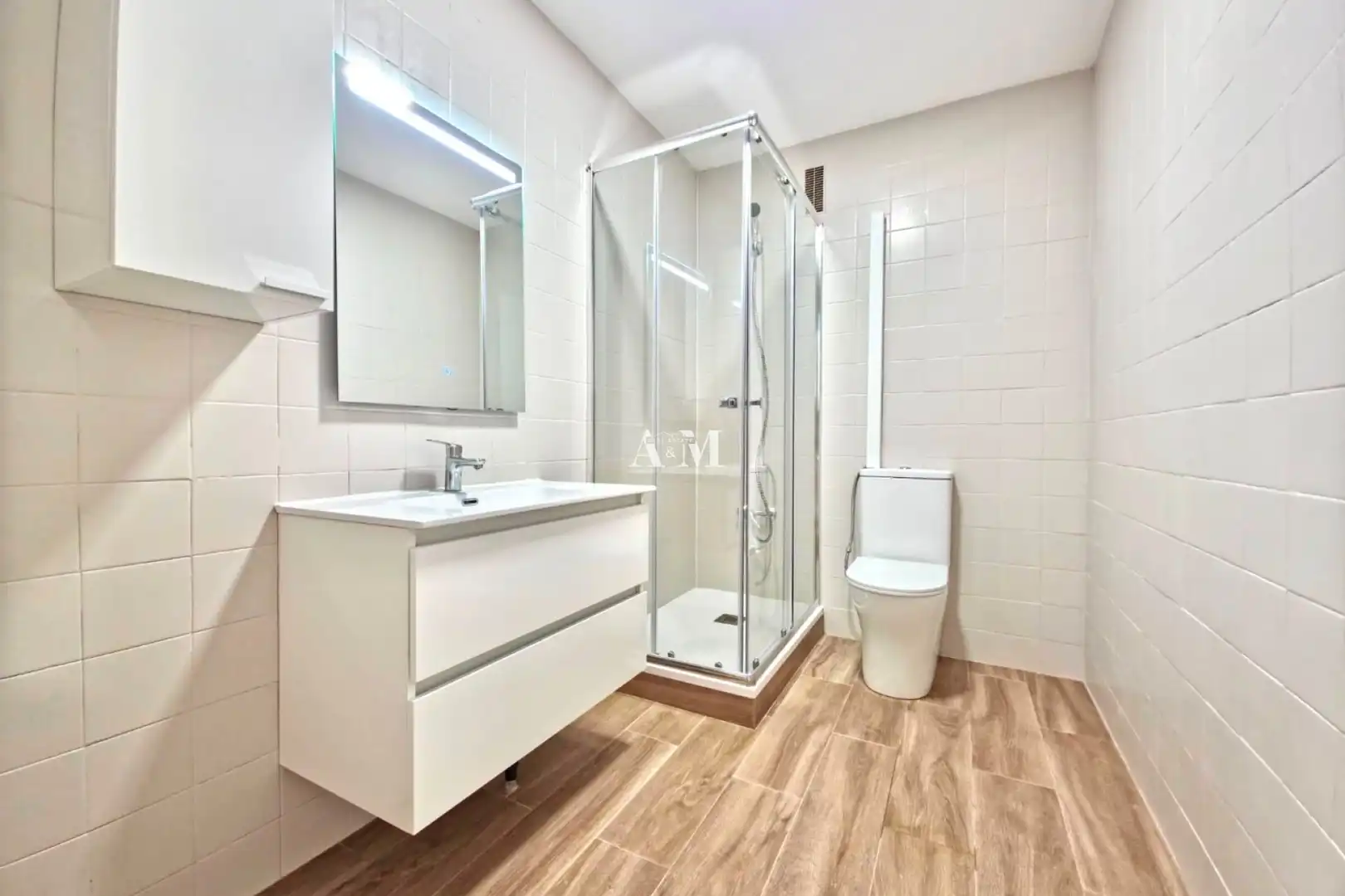 Bathroom of Flat for sale in Torrevieja  with Balcony