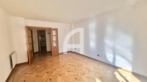 Foto 2 de Piso de alquiler en Doctor Vallejo Najera, Acacias,  Madrid Capital