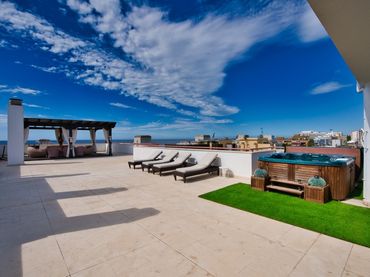 Apartamento con piscina en venta en Marbella Centro