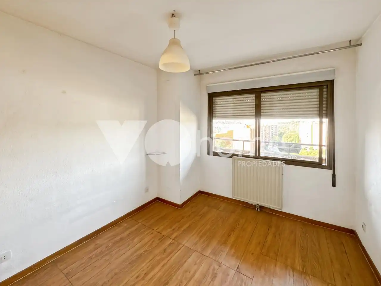 Habitación de Piso en venta en Madrid con Calefacción, Parquet y Terraza