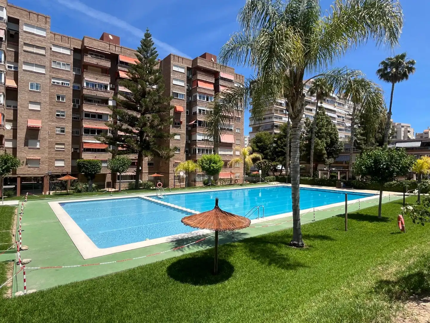 Piscina de Piso en venta en Alicante / Alacant con Aire acondicionado, Calefacción y Piscina comunitaria