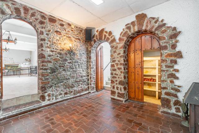 Casa-chalet en Venta en Calle Calle Carriona, 66 en El Carbayedo - El Quirinal
