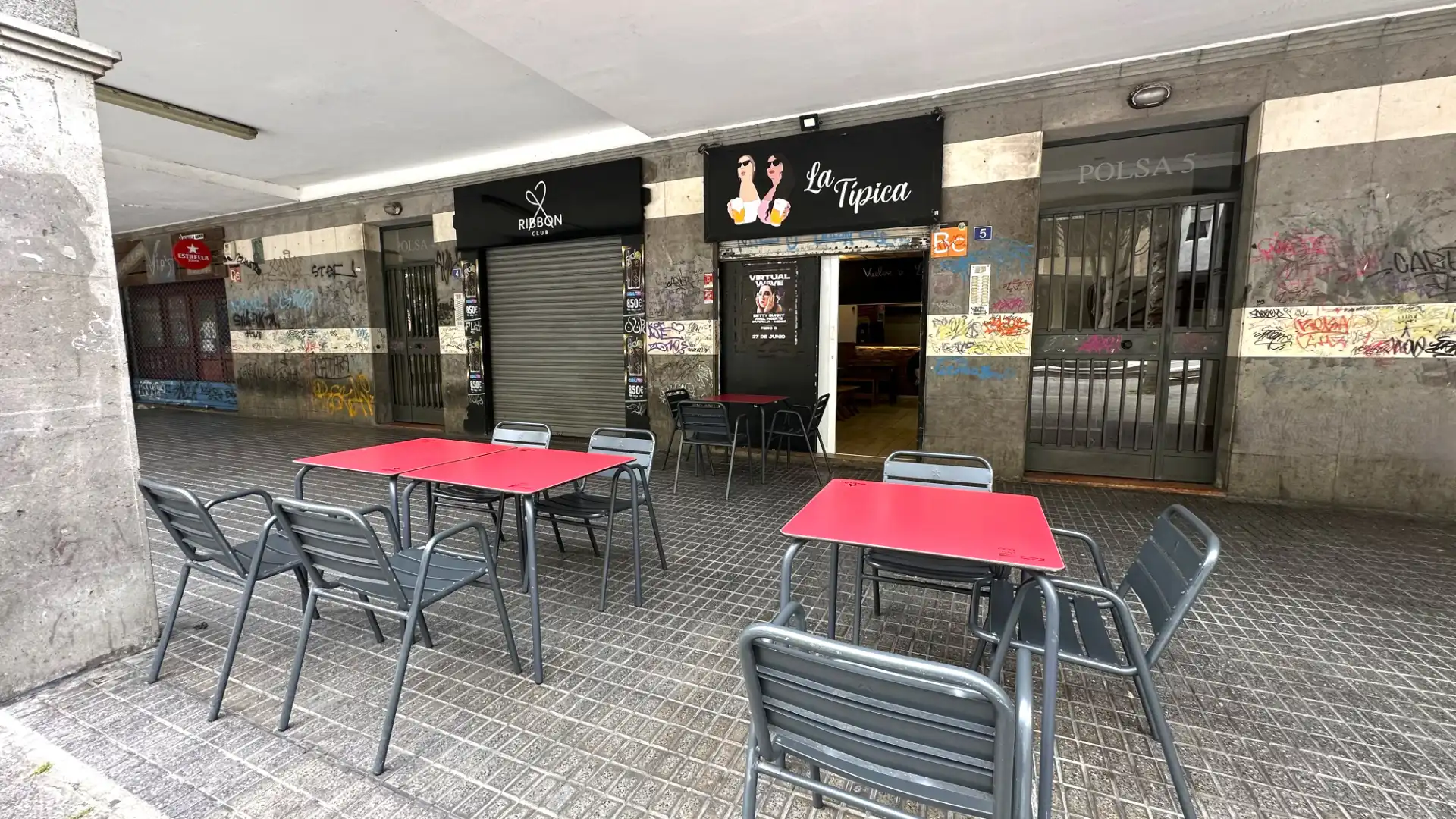 Local en traspaso en San Cristóbal de la Laguna con Aire acondicionado, Terraza y Amueblado