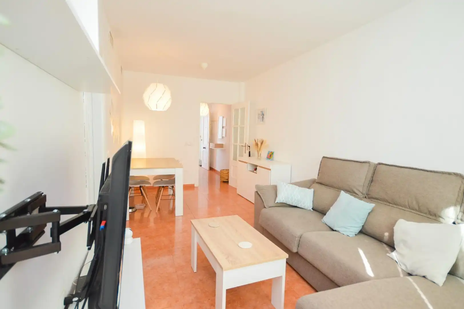 Wohnzimmer von Dachboden zum Verkauf in Viator mit Klimaanlage, Heizung und Terrasse