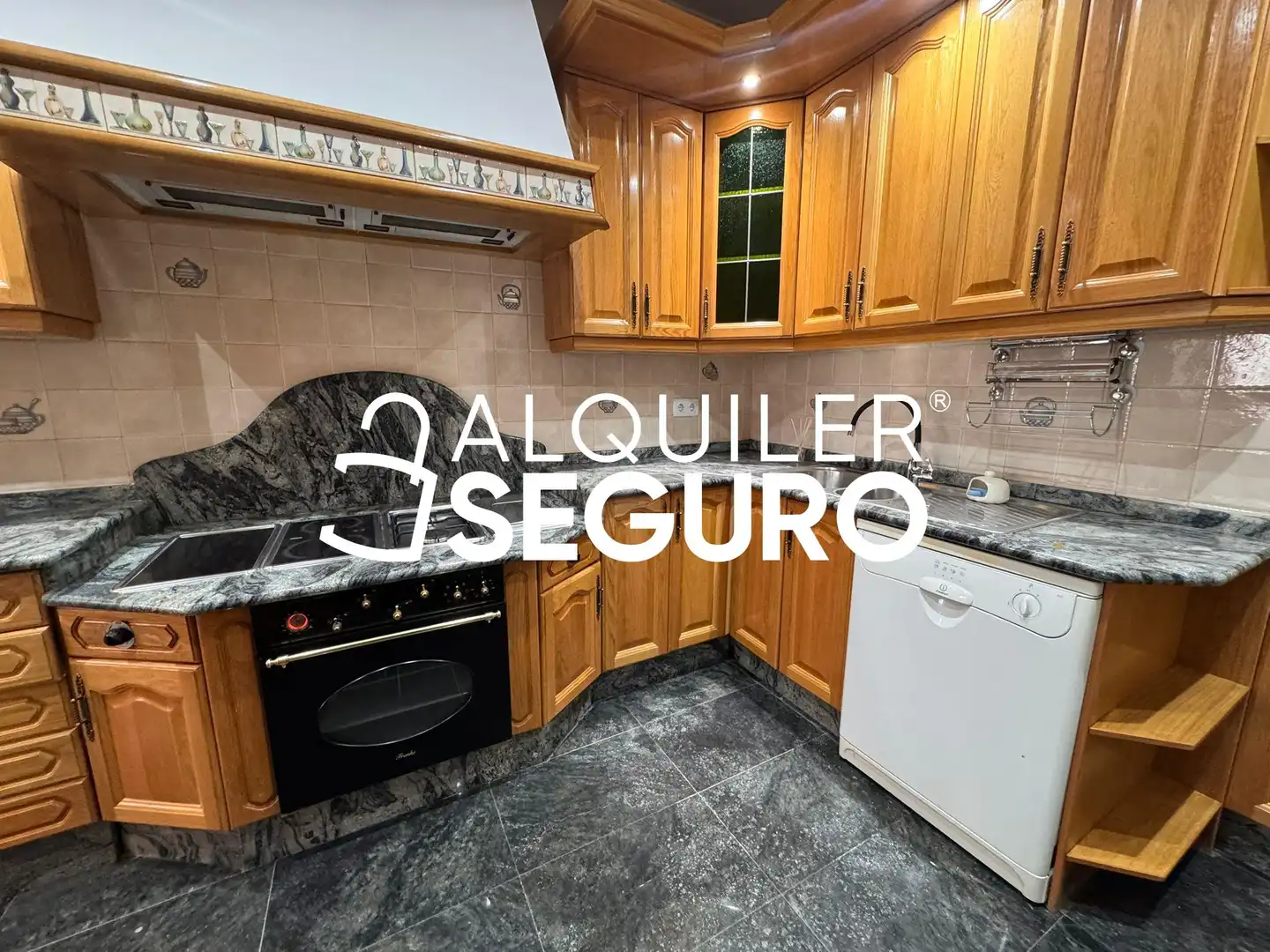 Cuina de Casa o xalet de lloguer en Madrid amb Aire condicionat, Calefacció i Terrassa