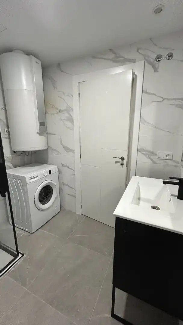 Bany de Apartament en venda en Valladolid amb Calefacció