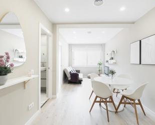 Sala d'estar de Apartament de lloguer en  Barcelona Capital amb Aire condicionat