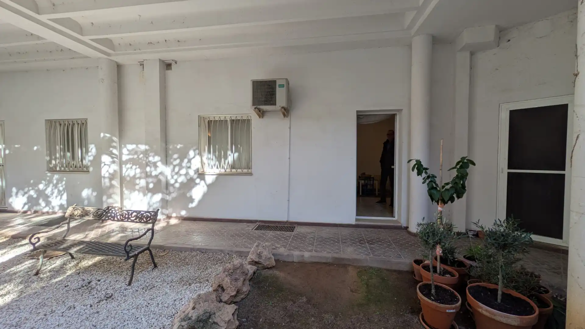 Einfamilien-Reihenhaus zum Verkauf in Rocafort mit Klimaanlage, Heizung und Privatgarten