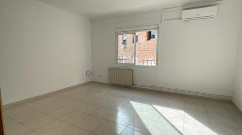 Foto 2 de Piso en venta en Carrer D'eduard Marquina, Canyadó, Badalona