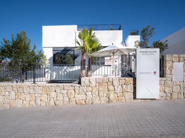 Villa mit Pool zum Verkauf in Casco urbano