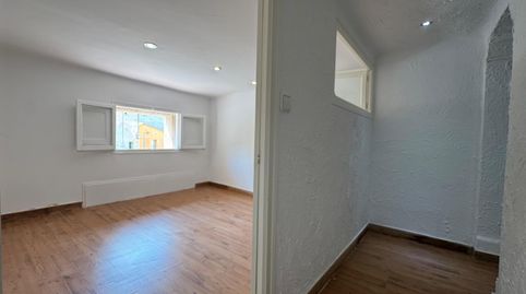 Duplex con acceso a pie de calle, 3 dormitorios, gran trastero con sala lavadero y entrada de unos 20m2 para guardar moto, bicis, imagen 5