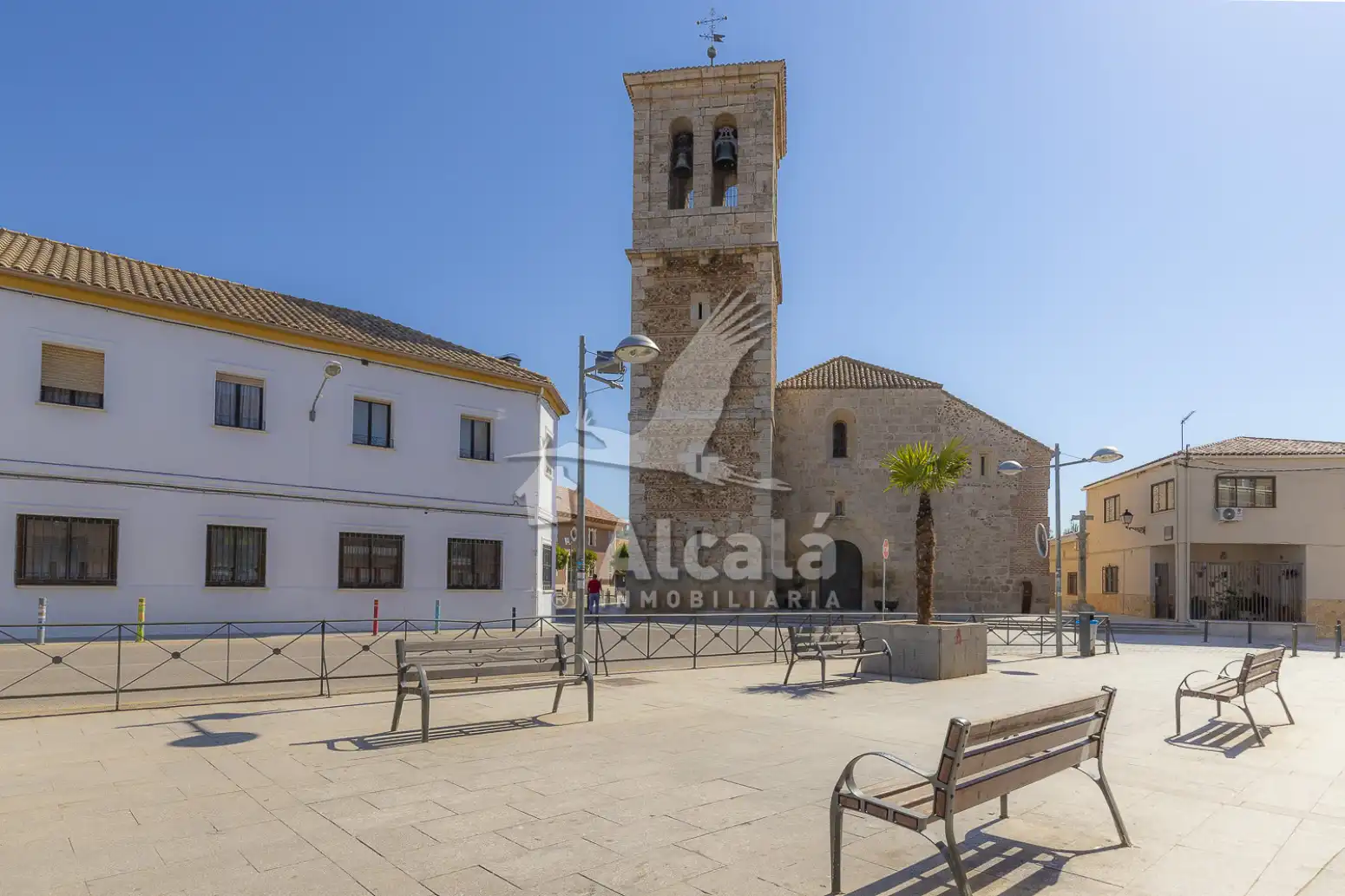 Außenansicht von Wohnung zum Verkauf in Camarma de Esteruelas mit Heizung, Balkon und Gemeinschaftspool