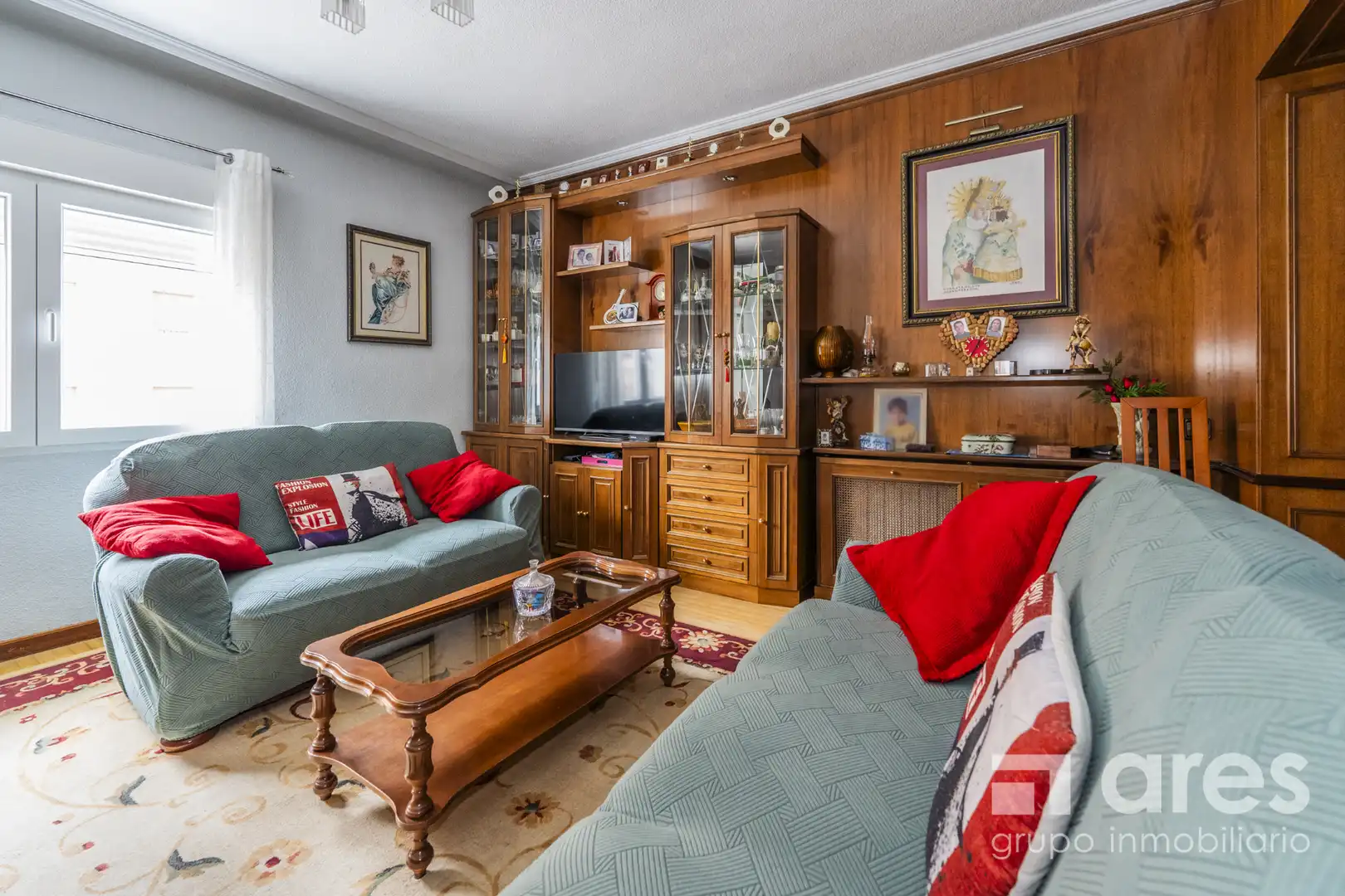 Sala d'estar de Pis en venda en Madrid amb Calefacció i Terrassa