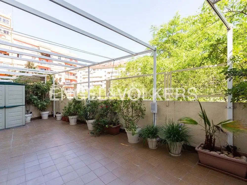 Terrassa de Pis de lloguer en Valencia amb Aire condicionat, Calefacció i Parquet