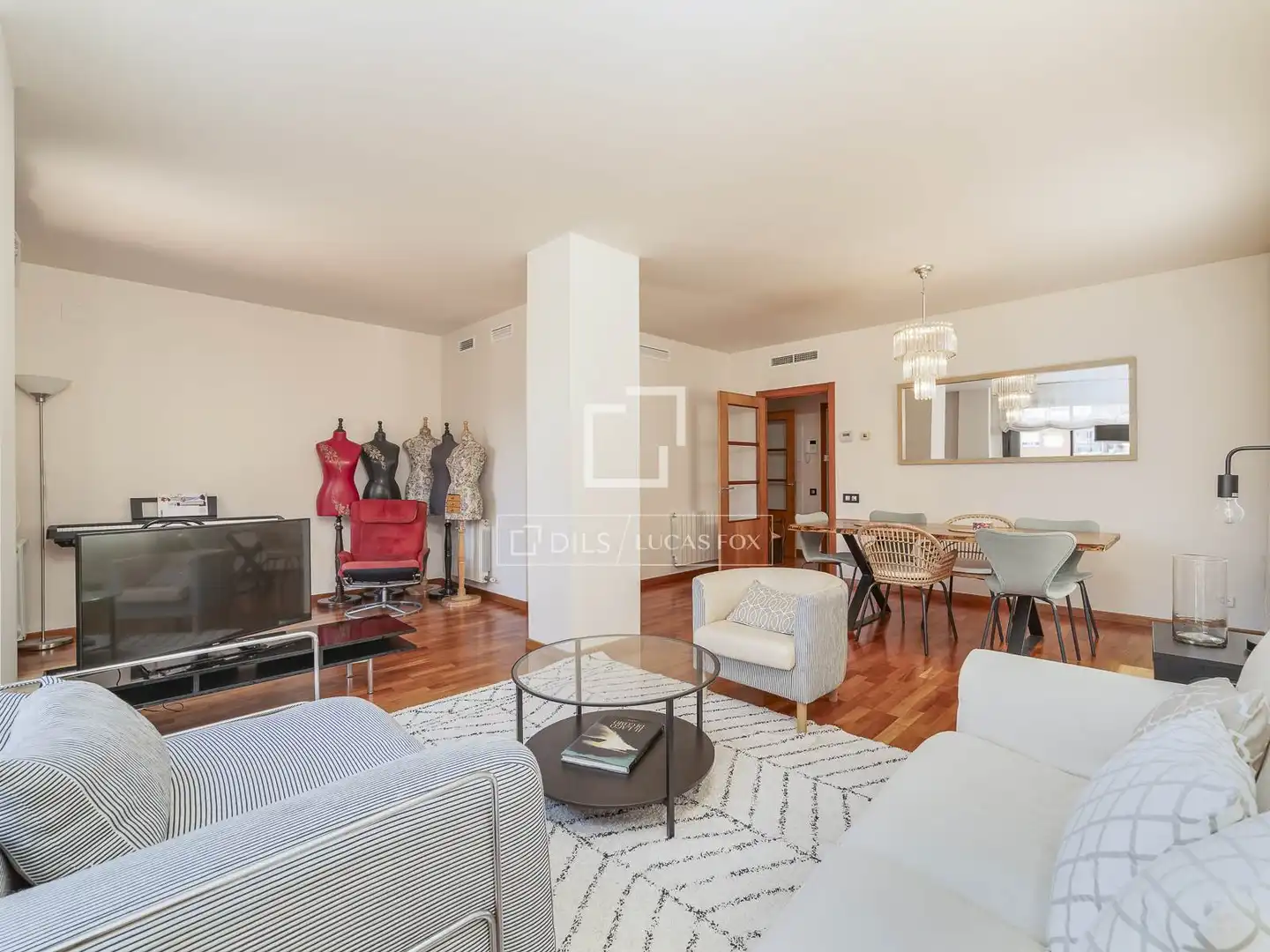 Sala de estar de Piso en venta en Barcelona con Aire acondicionado, Calefacción y Parquet