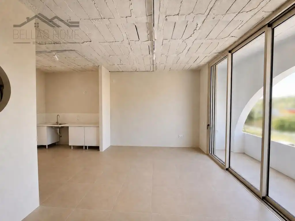 Local comercial en venda a Calle Estebbuna