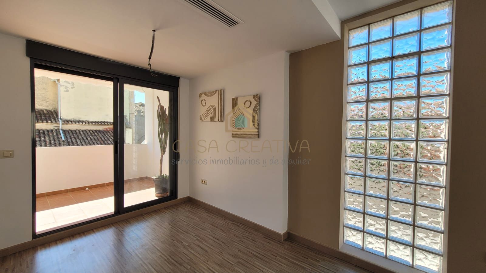 Casa adosada en venda en Torrella amb Aire condicionat, Calefacció i Jardí privat