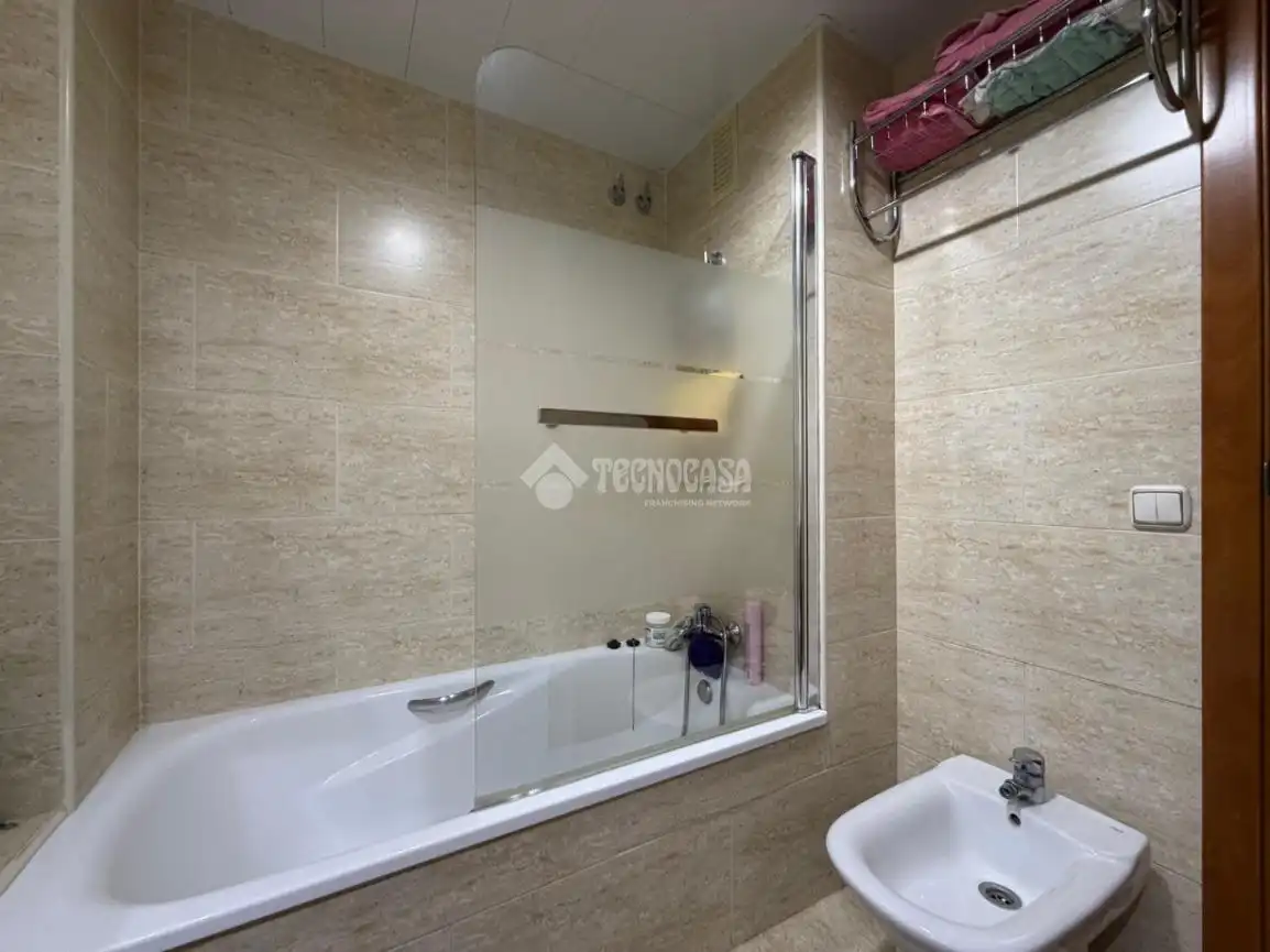 Baño de Piso en venta en Badalona con Aire acondicionado, Trastero y Balcón