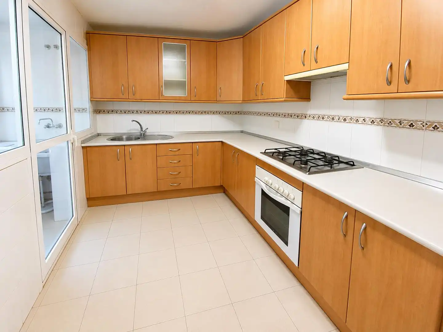 Cocina de Piso en venta en Málaga con Aire acondicionado, Calefacción y Jardín privado