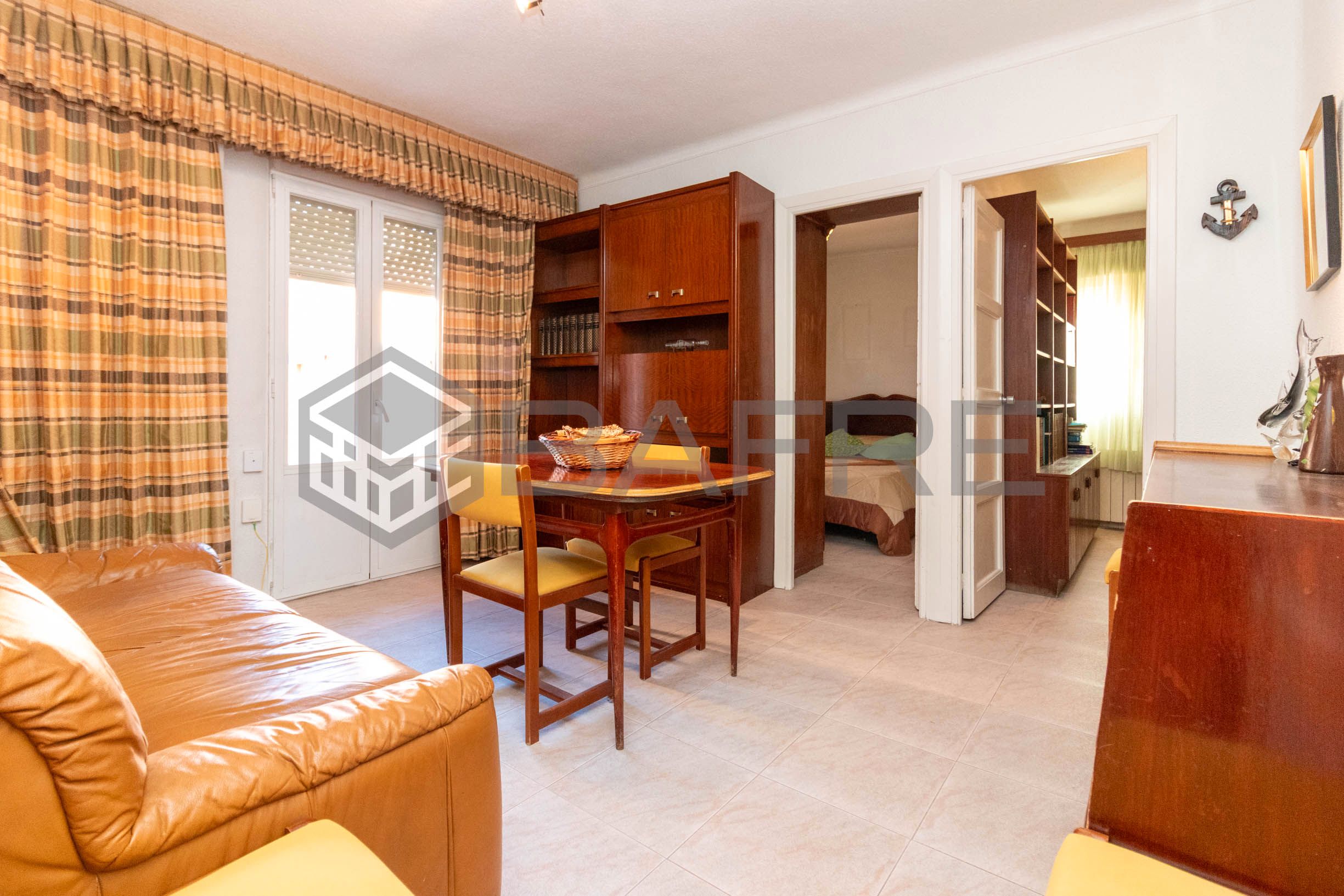 Living room of Flat for sale in  Madrid Capital  with Heating and Terrace