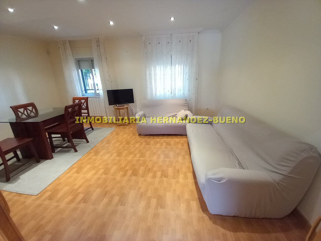 Living room of Flat to rent in Salamanca Capital  with Heating and Furnished
