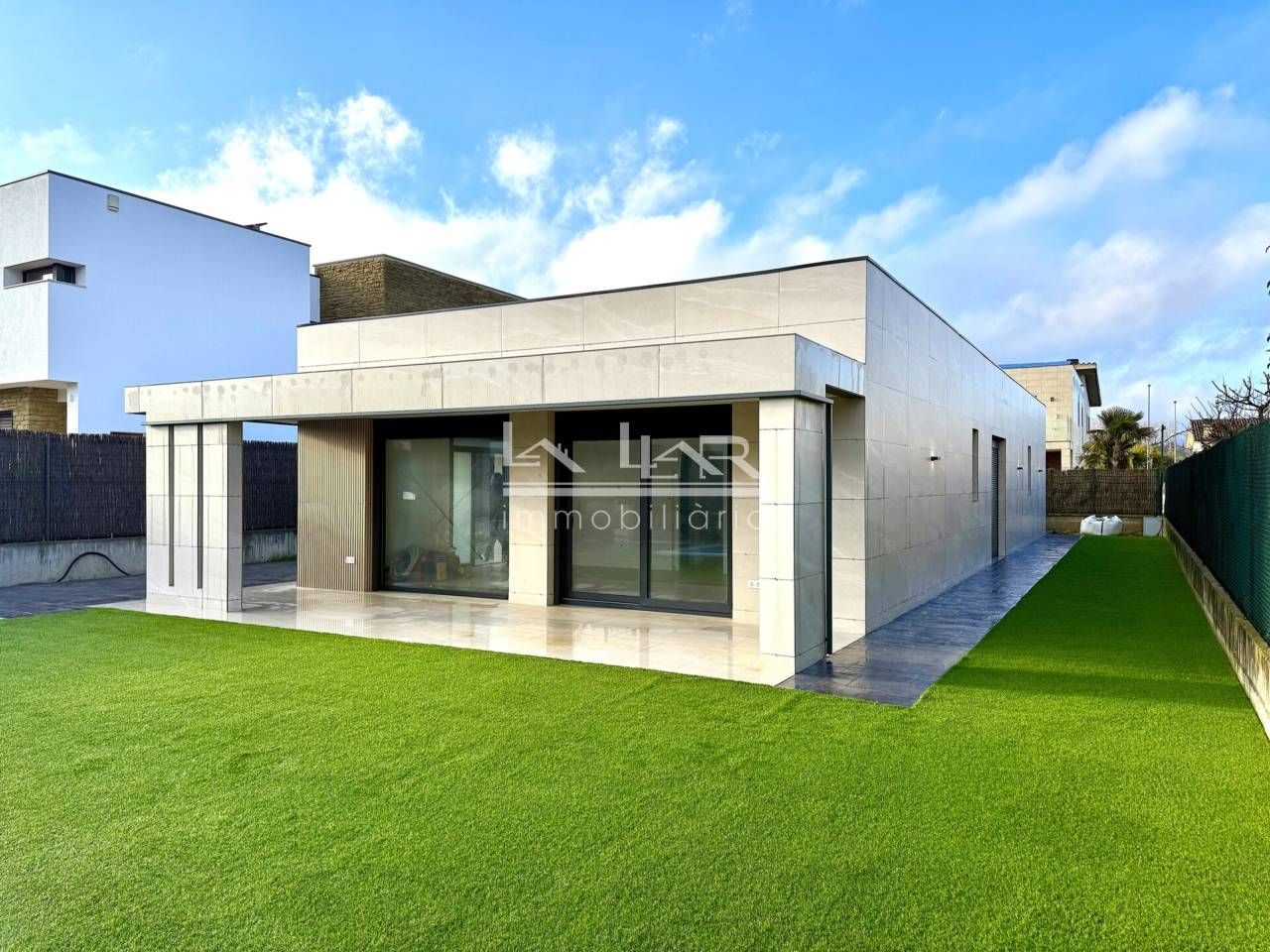 Exterior view of House or chalet for sale in Gurb  with Air Conditioner, Heating and Private garden