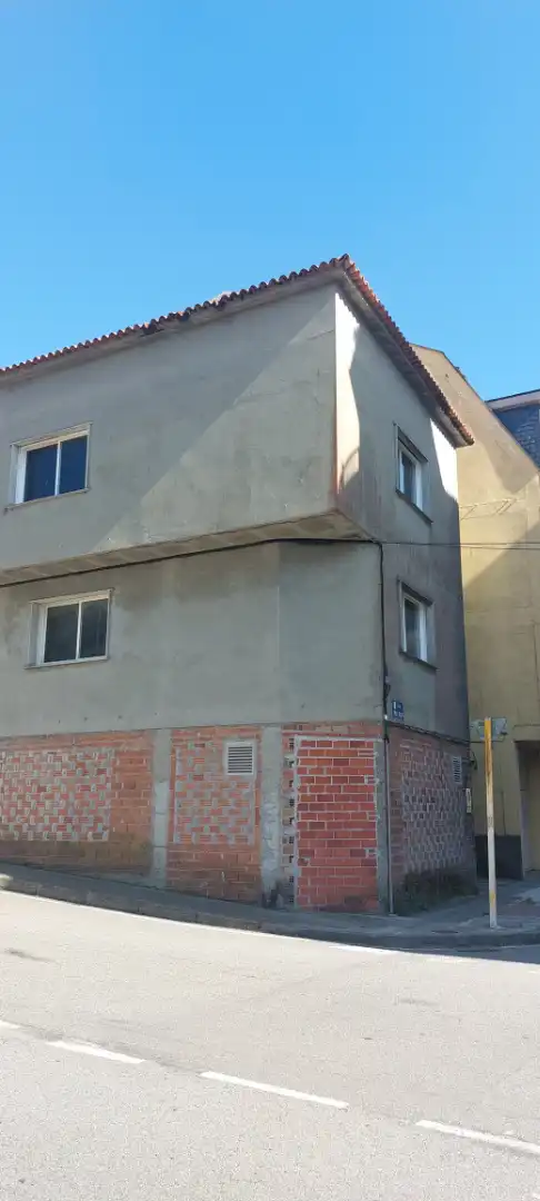 Vista exterior de Edificio en venta en O Grove  
