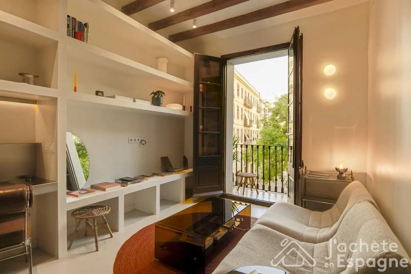 Apartment with terrace for sale in calle de les Basses de Sant Pere