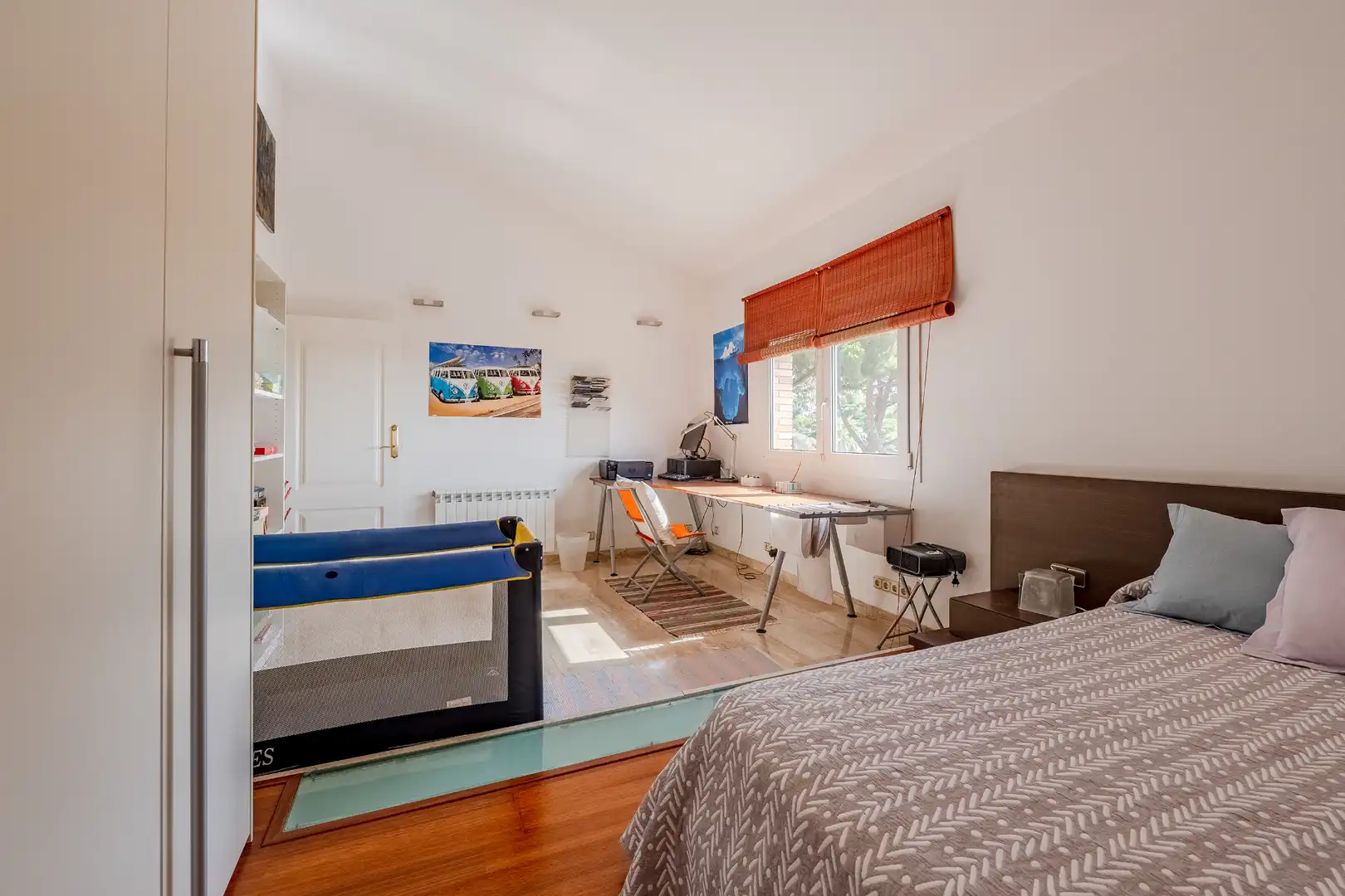 Habitación de Casa o chalet en venta en Badalona con Aire acondicionado, Calefacción y Jardín privado
