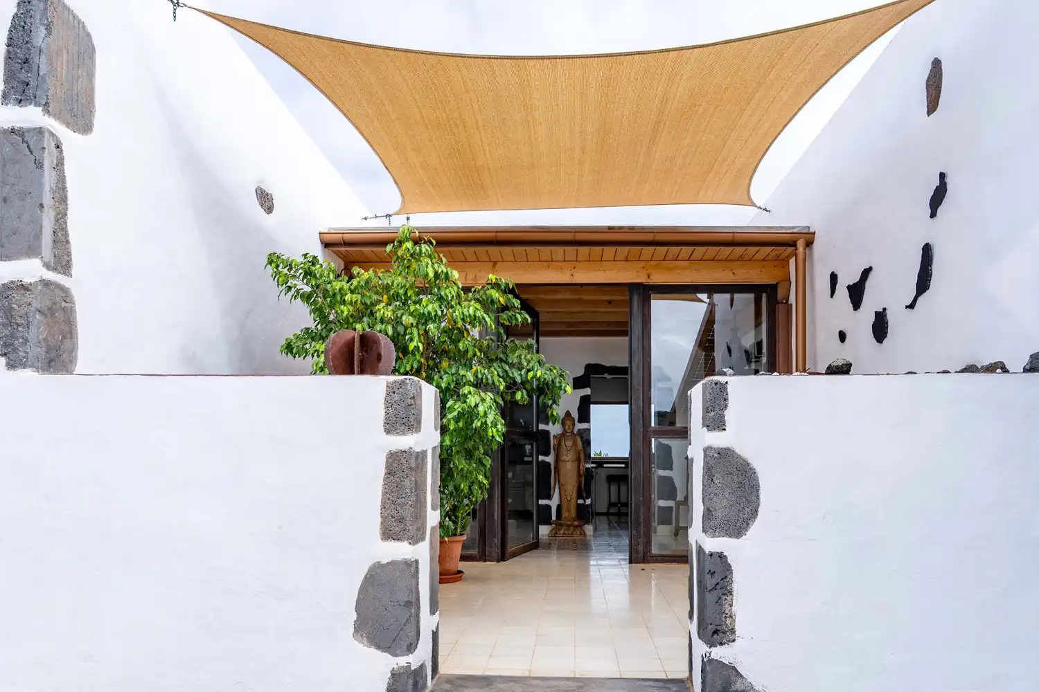 Casa con jardín en venta en Tinajo, imagen 5