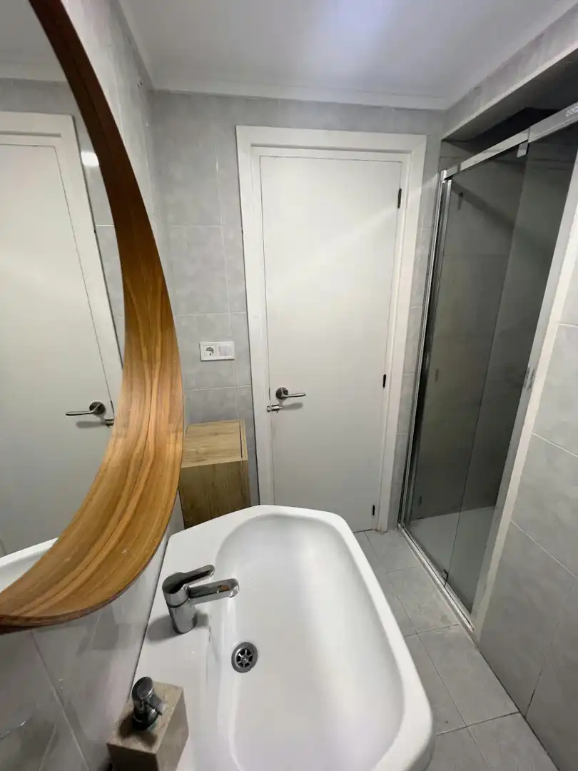 Badezimmer von Wohnung zur untervermieten in Quatre Carreres