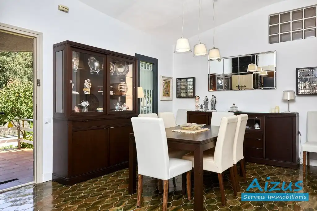 Comedor de Casa o chalet en venta en Seva con Aire acondicionado, Calefacción y Jardín privado