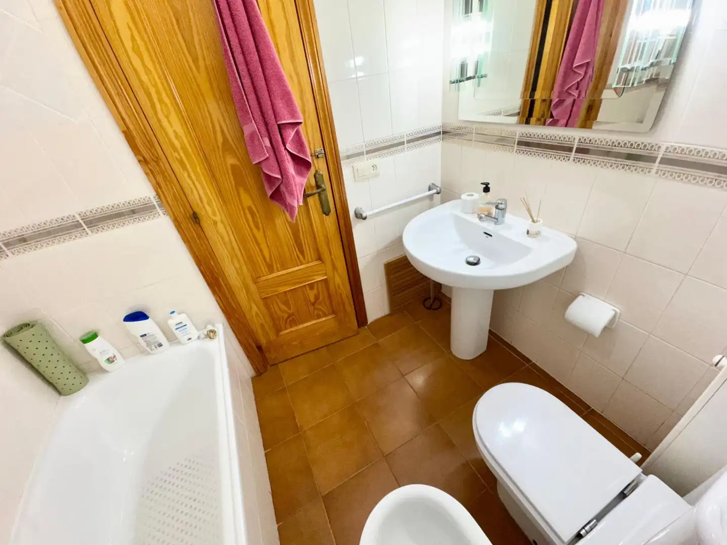 Baño de Casa adosada en venta en Punta Umbría con Aire acondicionado y Balcón