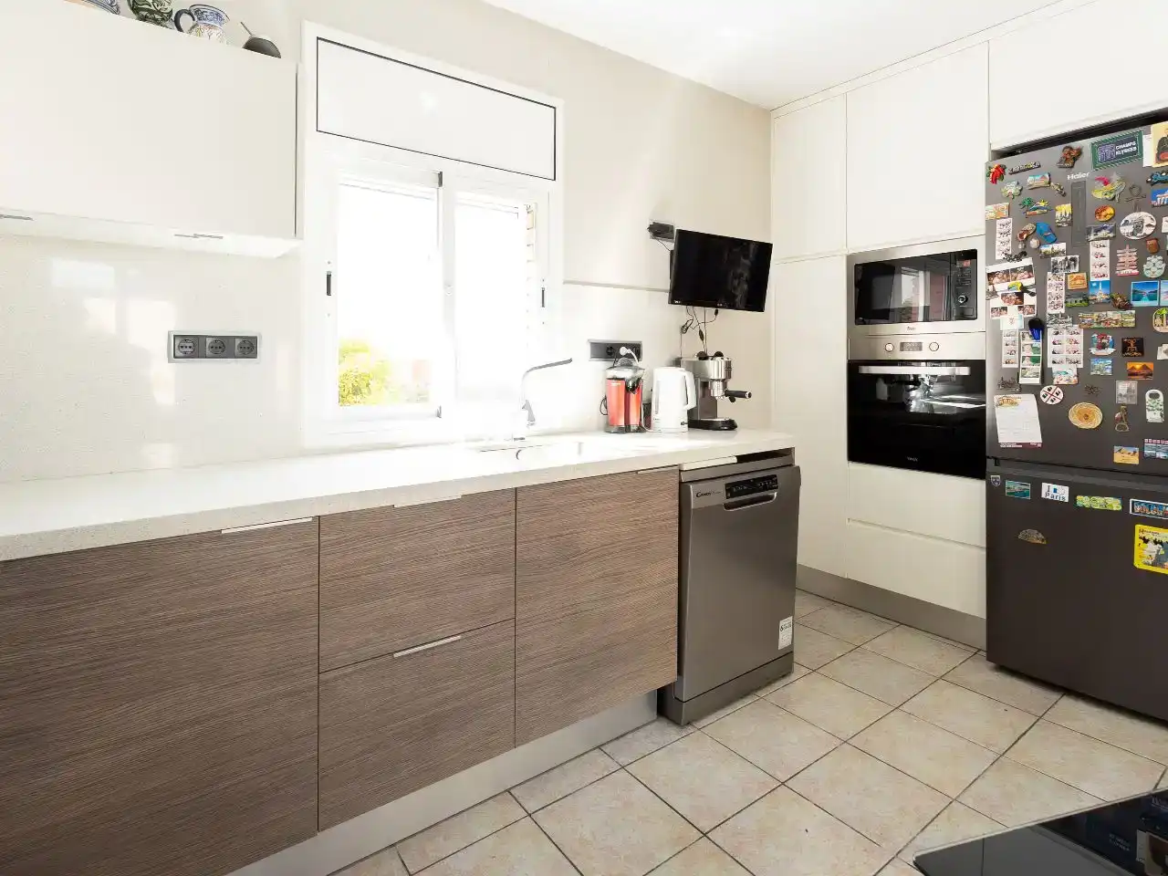Cocina de Piso en venta en Cerdanyola del Vallès con Aire acondicionado, Jardín privado y Trastero