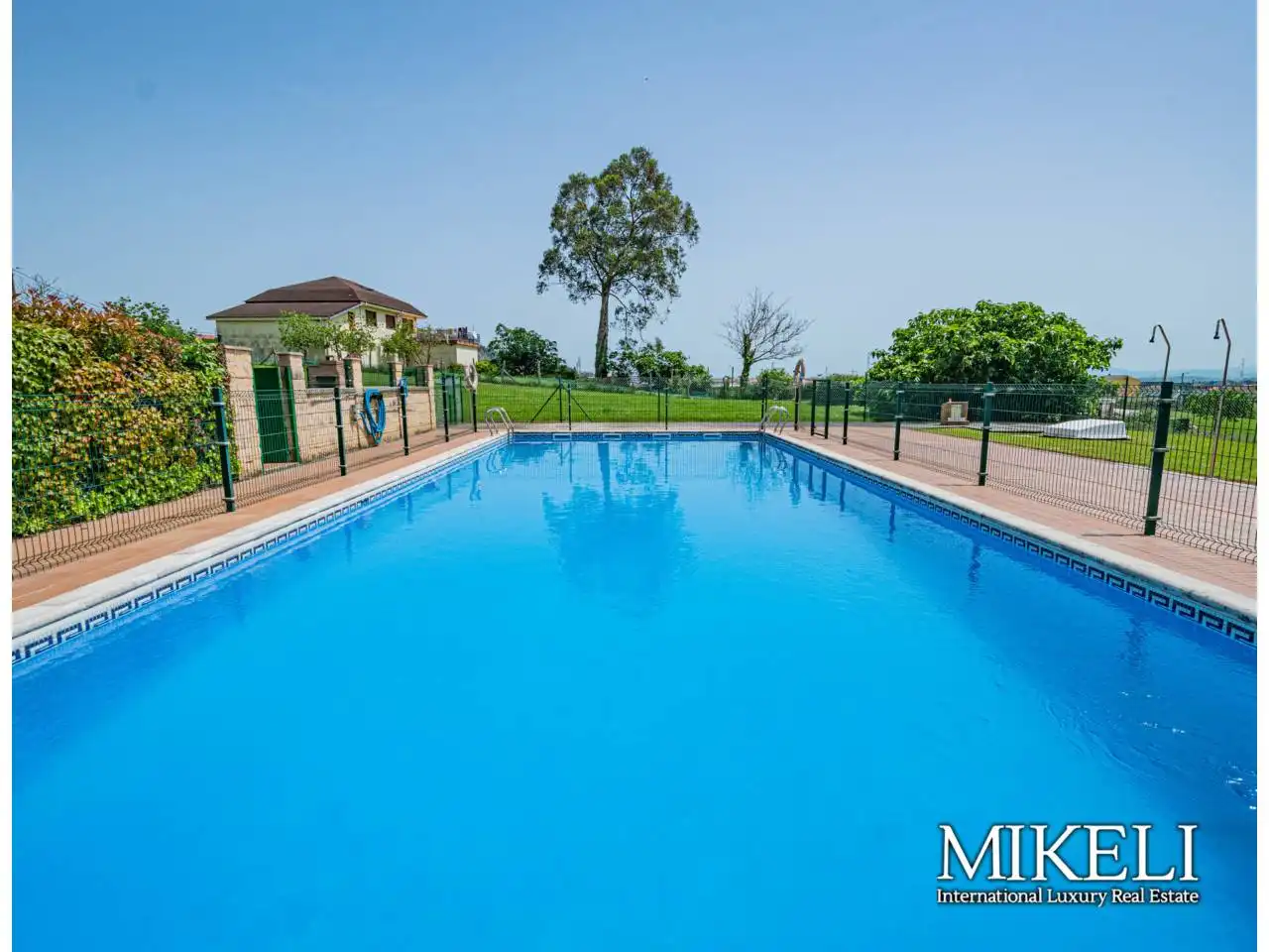 Piscina de Casa o chalet en venta en Santander con Calefacción, Jardín privado y Terraza