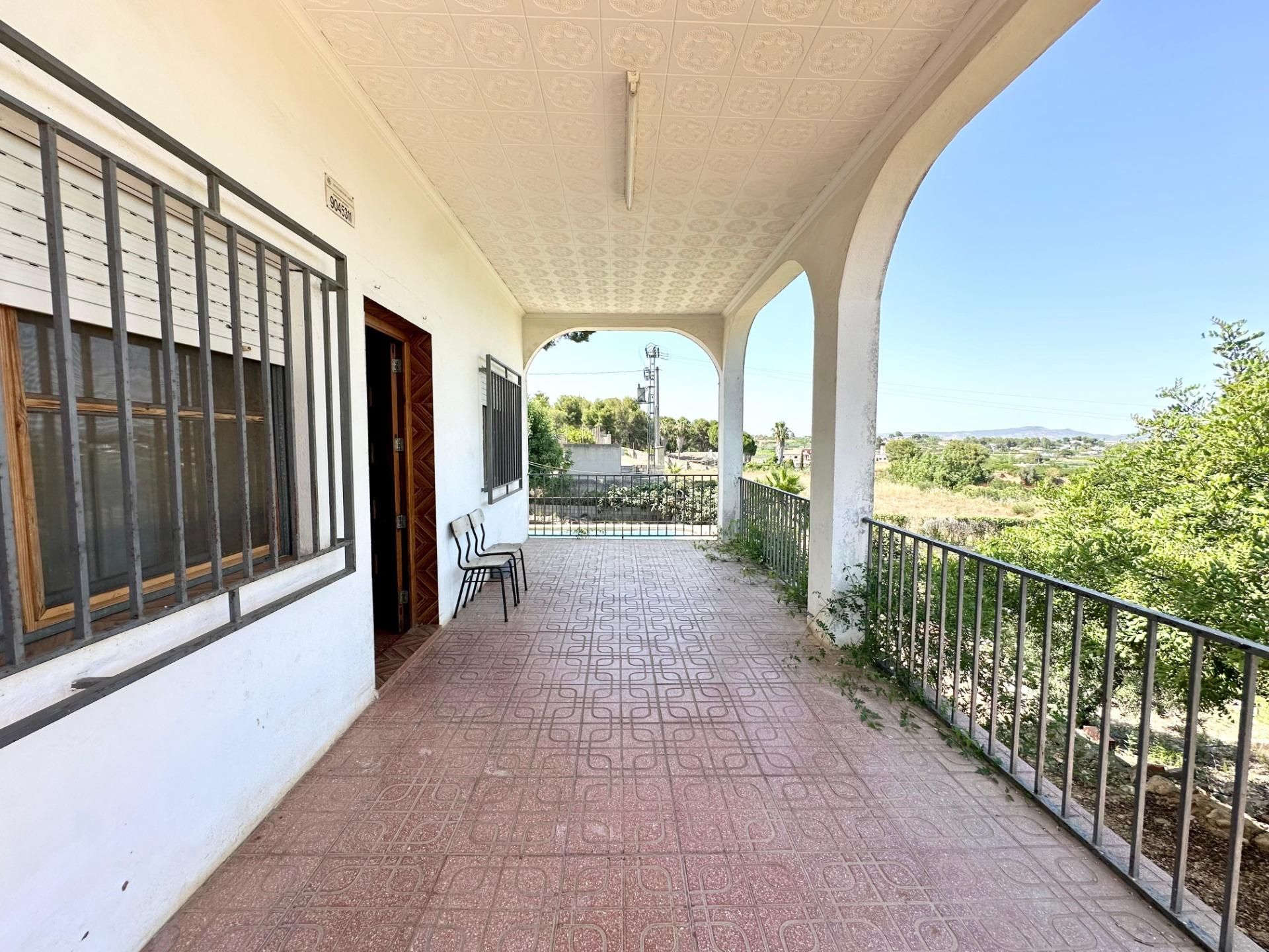 Exterior view of House or chalet for sale in Carlet  with Private garden, Terrace and Swimming Pool