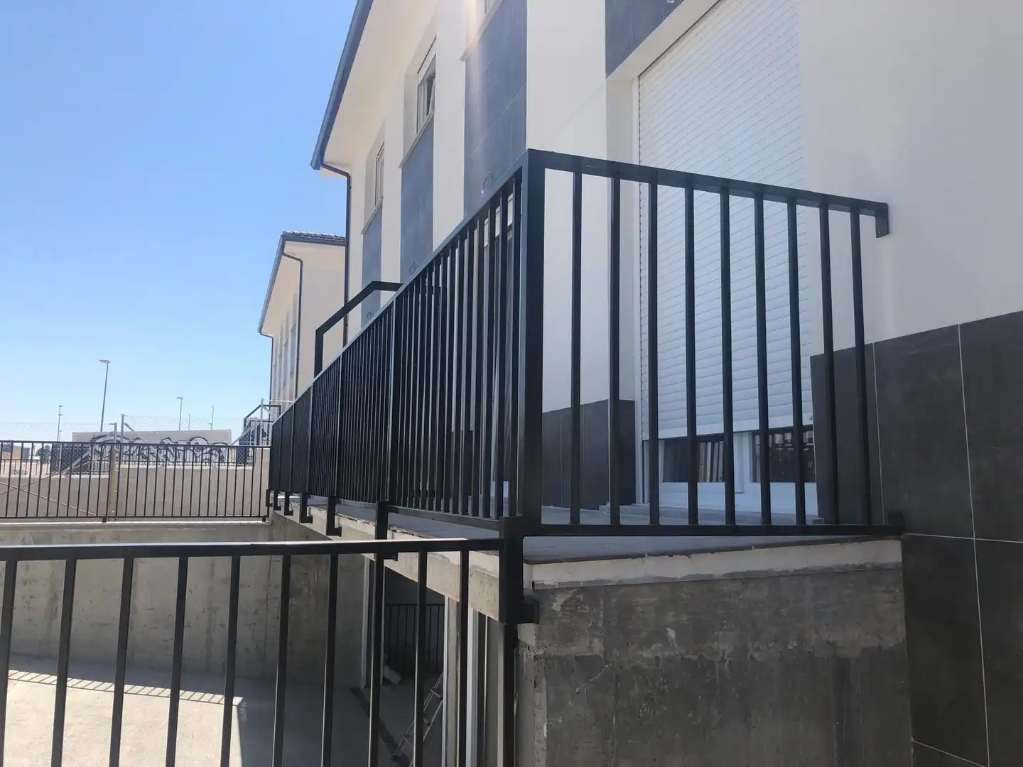 Terrassa de Casa o xalet en venda en Villares de la Reina amb Aire condicionat, Calefacció i Jardí privat