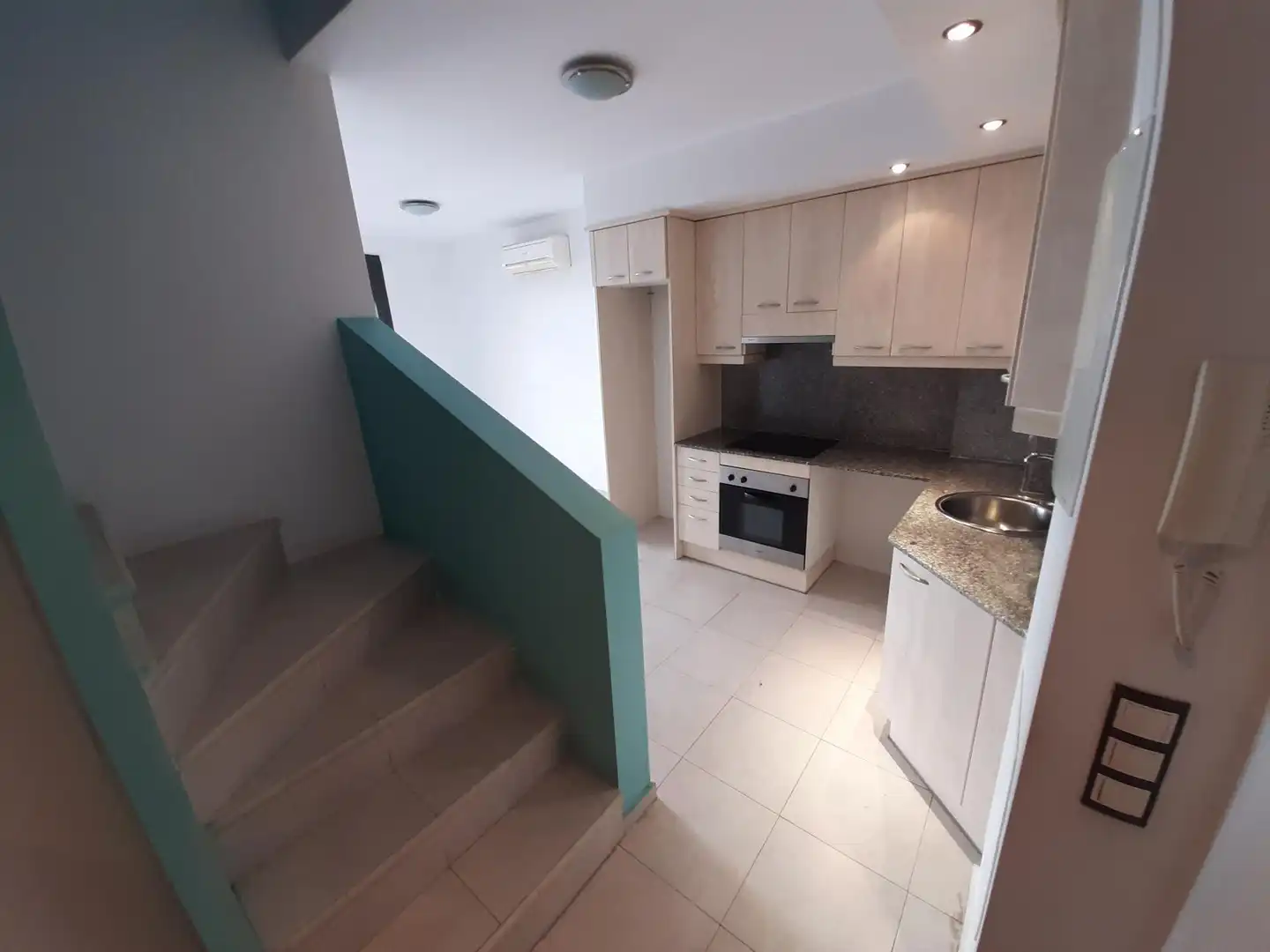 Duplexes for sale in Centre