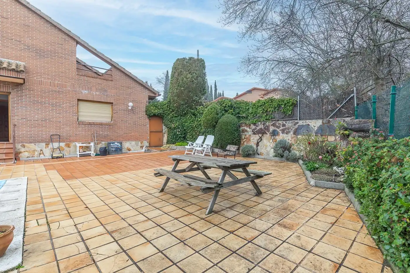 Terraza de Casa adosada en venta en Galapagar con Calefacción, Jardín privado y Terraza