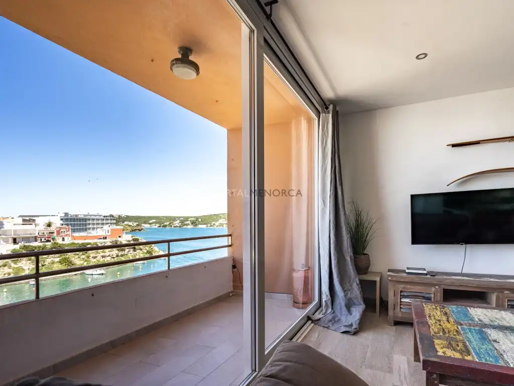 Terrasse von Wohnung zum Verkauf in Es Castell mit Klimaanlage