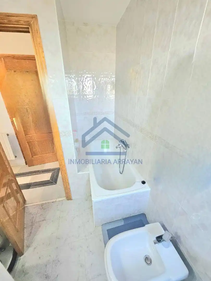 Baño de Casa o chalet en venta en Ogíjares con Aire acondicionado, Calefacción y Jardín privado