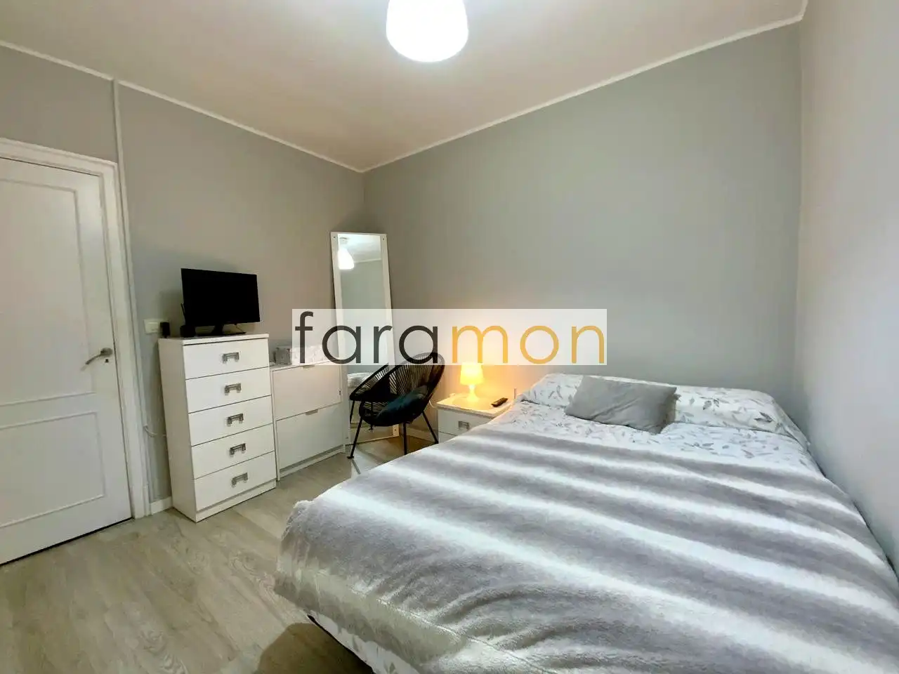 Habitación de Piso en venta en Vigo  con Calefacción y Trastero