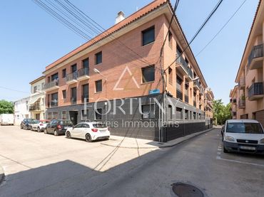 Flat with balcony for sale in de Guillem de Jorba 2