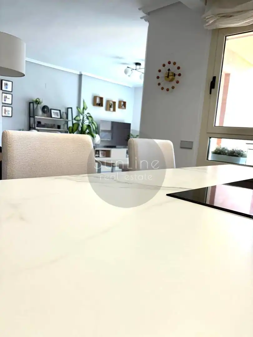 Comedor de Piso en venta en Valencia con Aire acondicionado, Terraza y Trastero