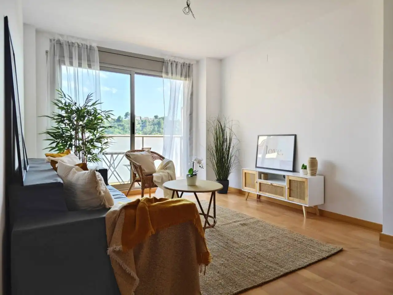 Sala d'estar de Pis de lloguer en Manresa amb Calefacció, Parquet i Terrassa