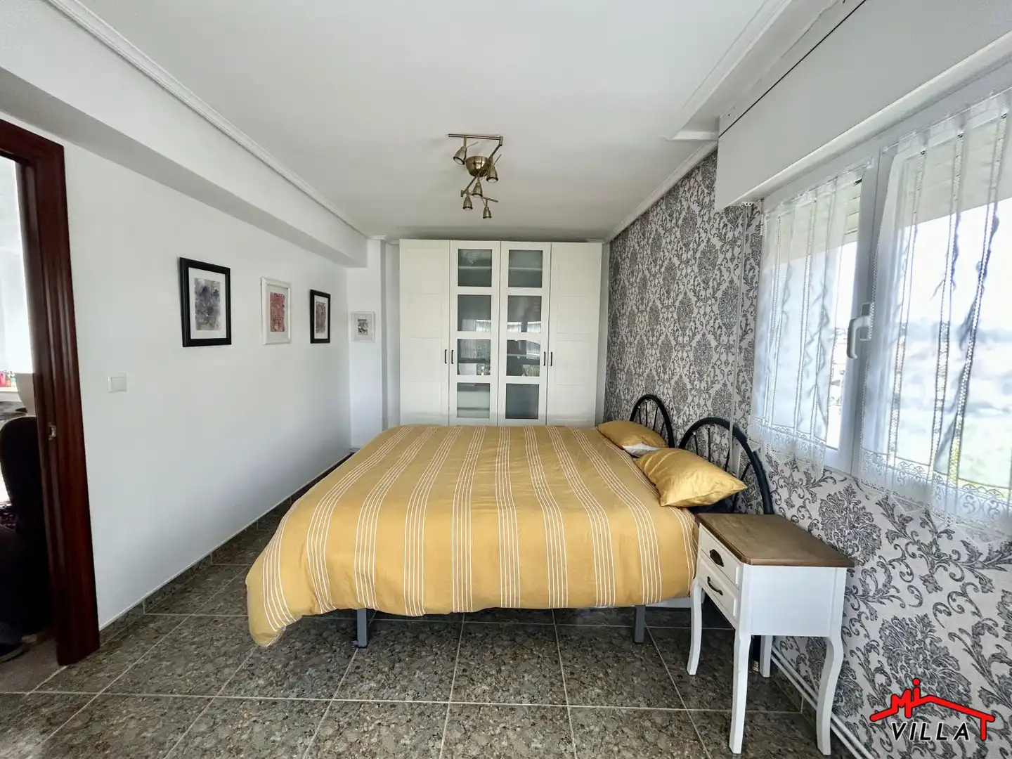 Bedroom of Flat for rent in Laredo  with Heating, Terrace and Furnished