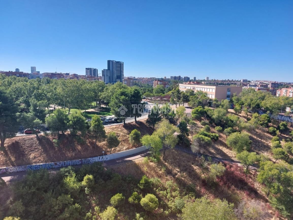 Flat to rent in  Madrid Capital  with Heating