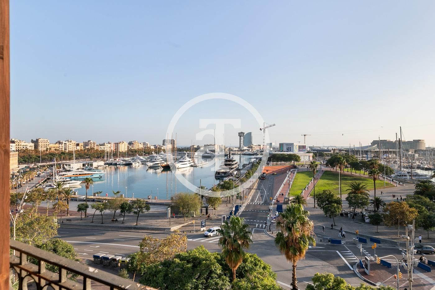 Vista exterior de Pis de lloguer en  Barcelona Capital amb Aire condicionat, Calefacció i Moblat